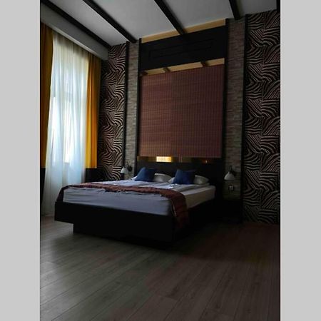 Safari Royal Apartment Oradea Zewnętrze zdjęcie